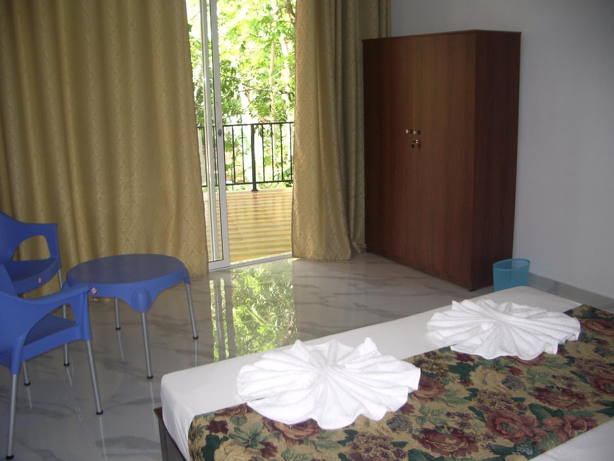 Hotel Diana Hikkaduwa Bagian luar foto