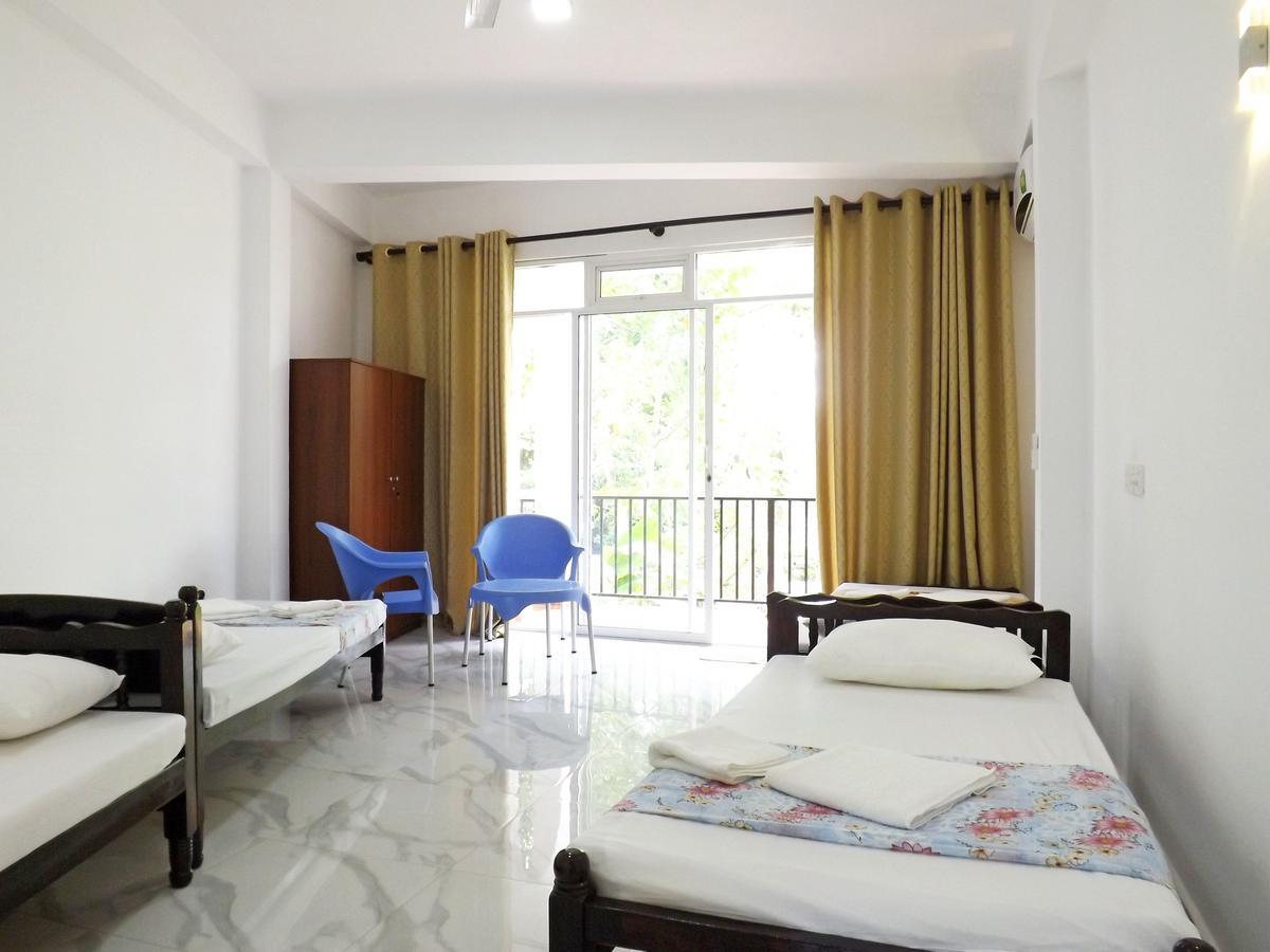 Hotel Diana Hikkaduwa Bagian luar foto